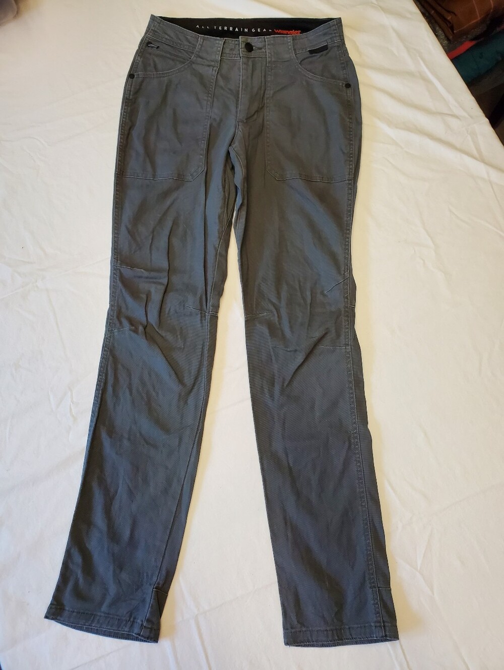 Wrangler ATG All Terrain Gear Womens Cargo Boot Pants 4 Gray Hiking Outdoor